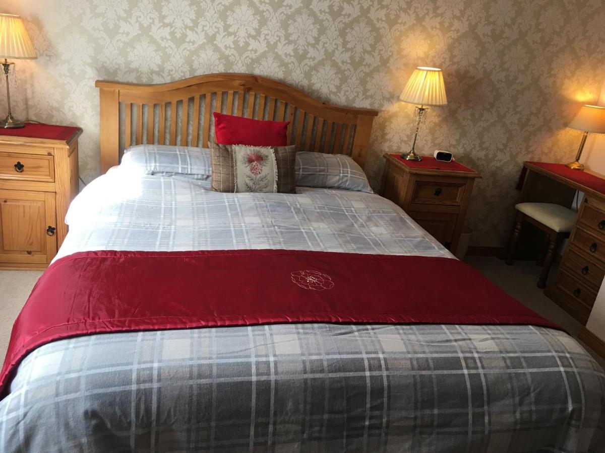 Toads Croak Bed & Breakfast Inverness Bagian luar foto