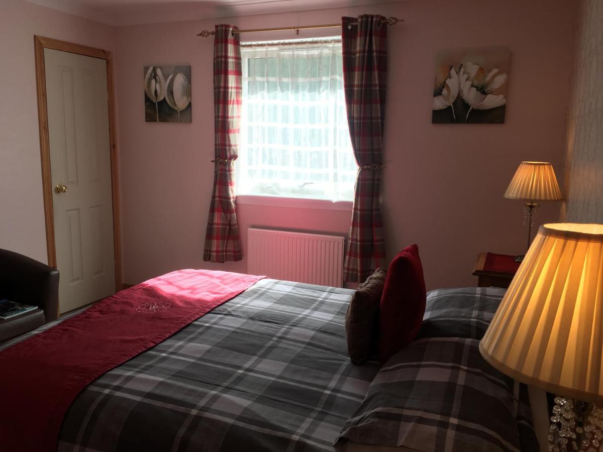 Toads Croak Bed & Breakfast Inverness Bagian luar foto