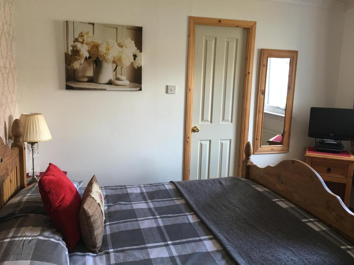 Toads Croak Bed & Breakfast Inverness Bagian luar foto