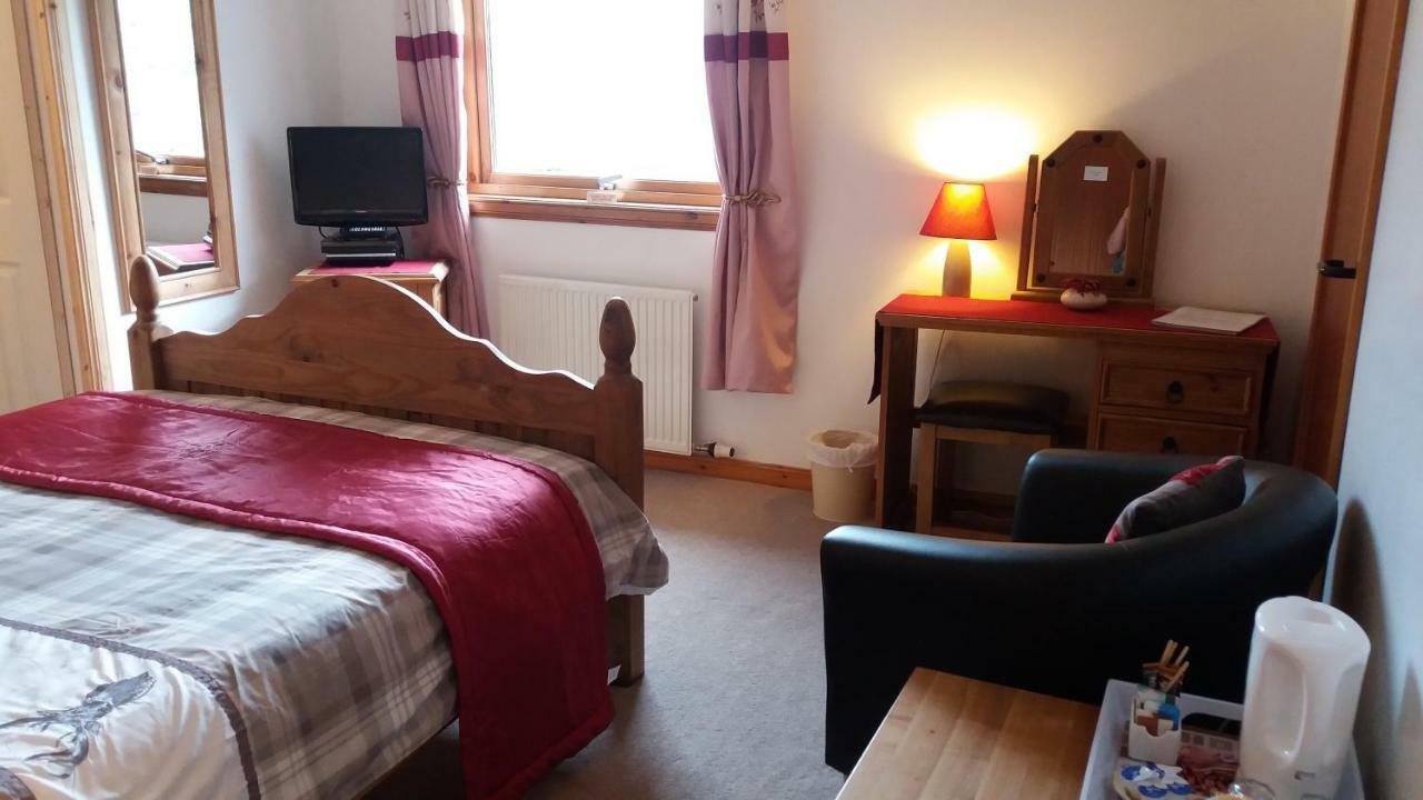 Toads Croak Bed & Breakfast Inverness Bagian luar foto