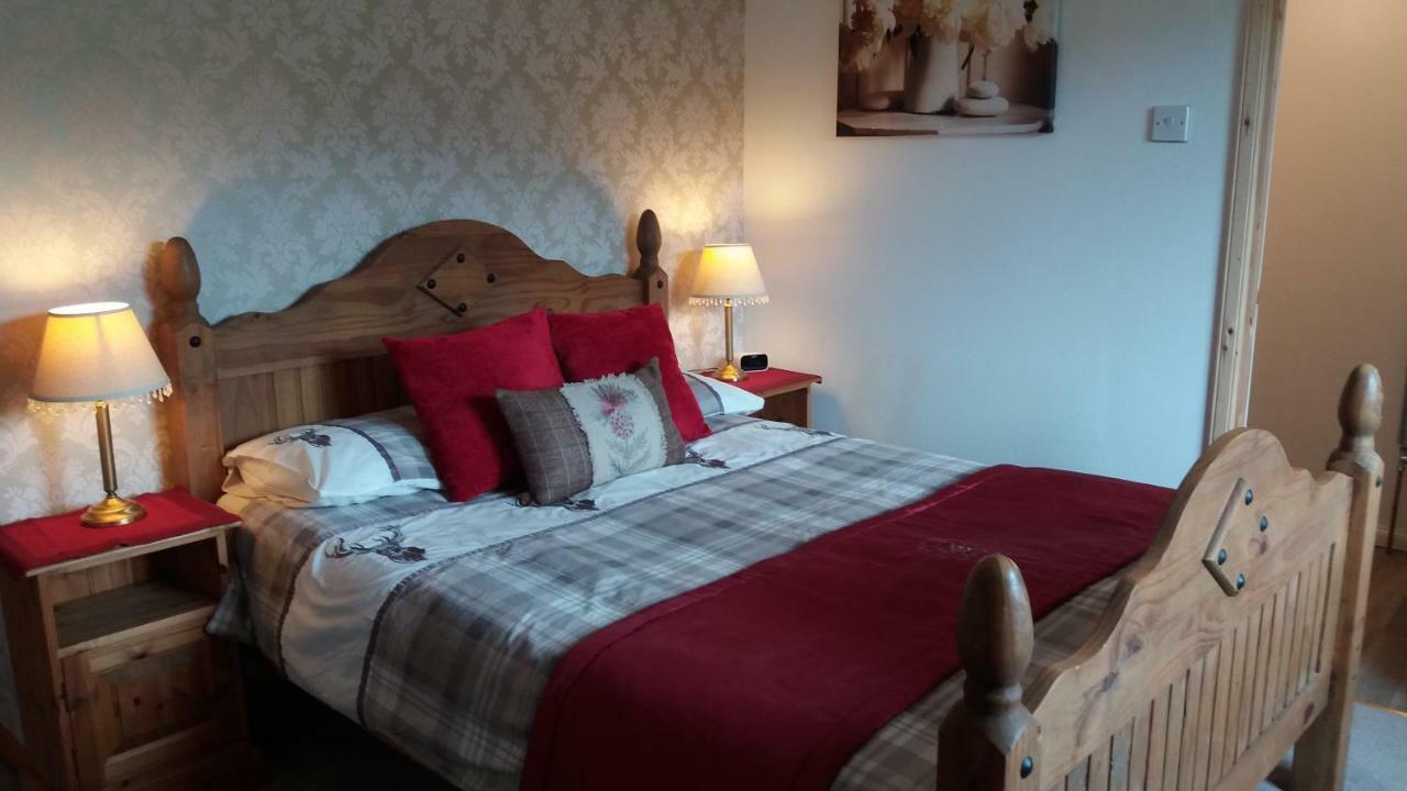Toads Croak Bed & Breakfast Inverness Bagian luar foto