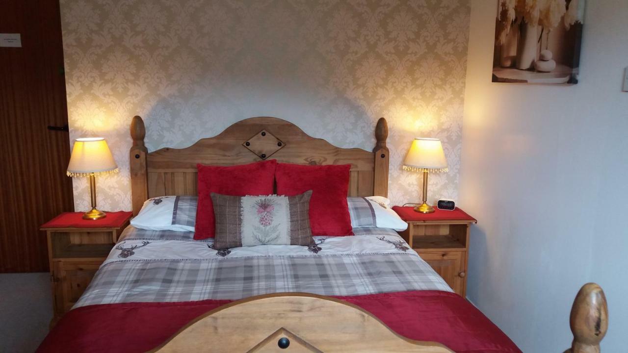 Toads Croak Bed & Breakfast Inverness Bagian luar foto