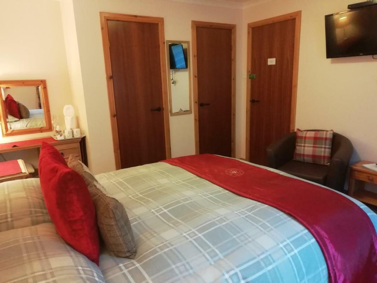 Toads Croak Bed & Breakfast Inverness Bagian luar foto